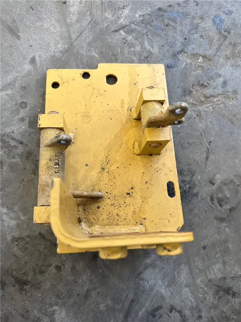 USED BRACKET image
