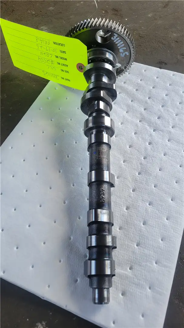 USED CAMSHAFT image