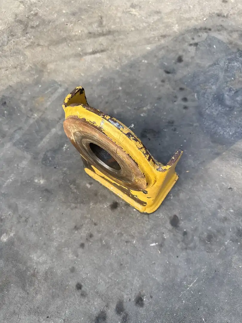USED RH BRACKET AS image