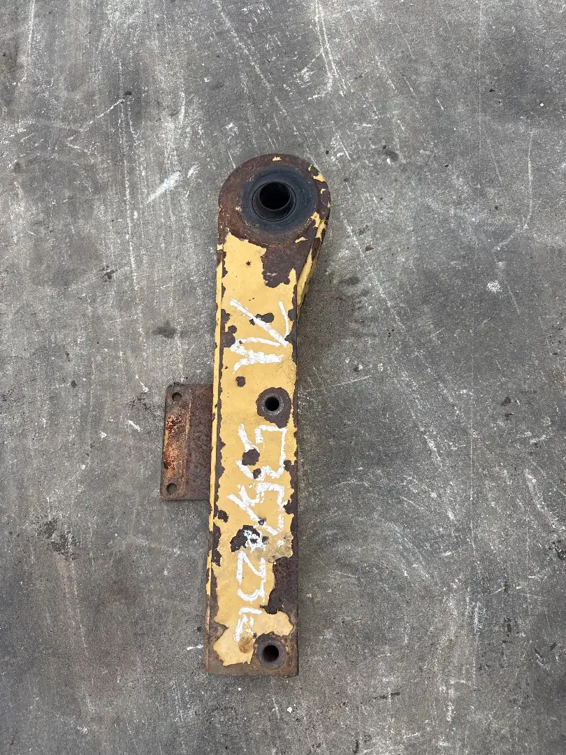 USED BRACKET image