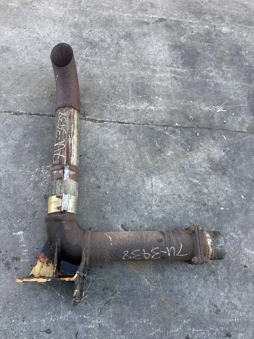 USED ELBOW AS image