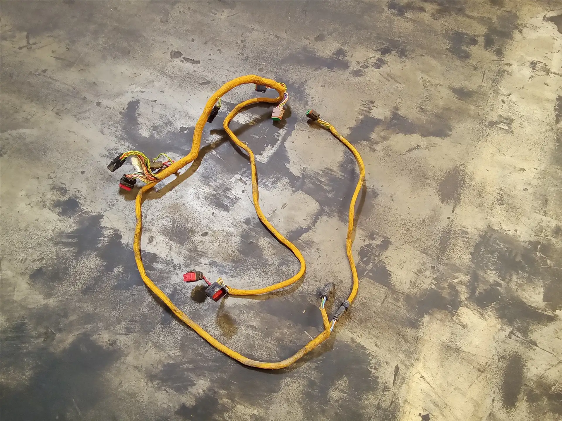 USED HARNESS AS image