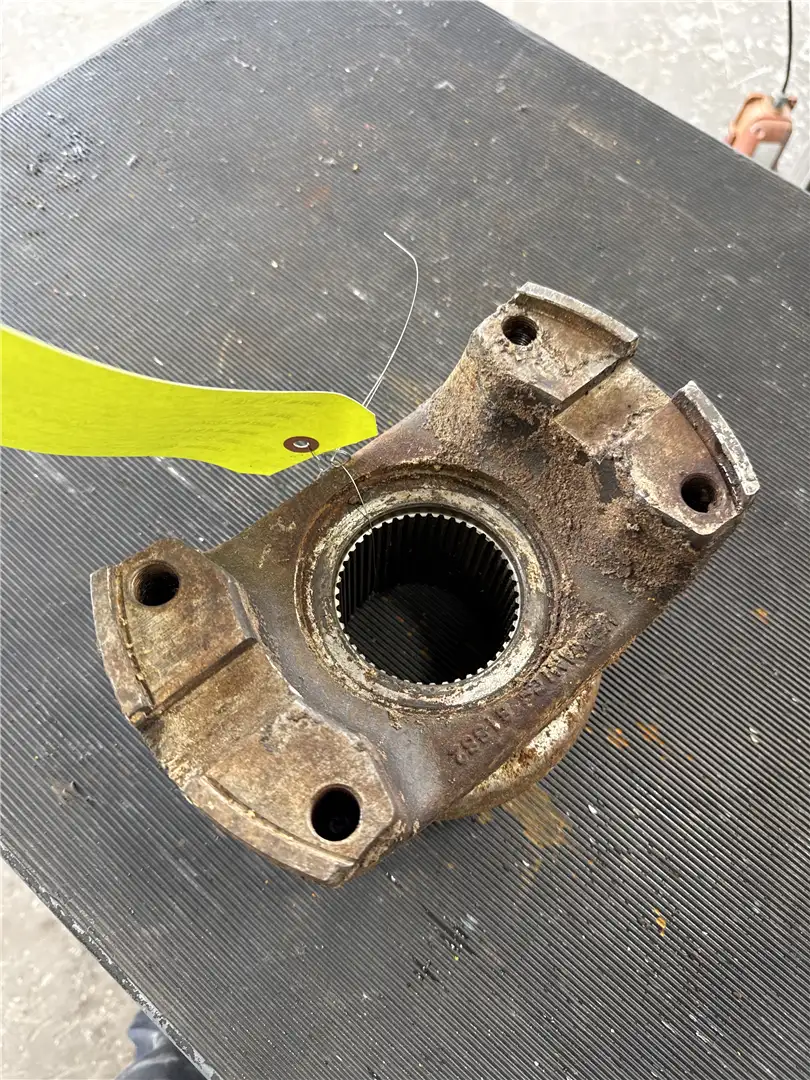 USED YOKE AS image