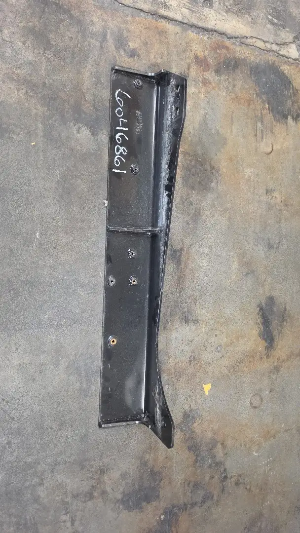 USED BRACKET AS image