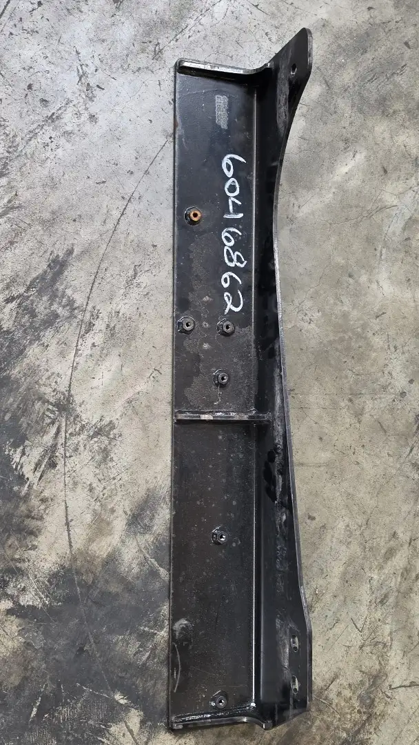 USED BRACKET AS image