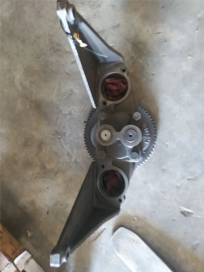 OIL PUMP image