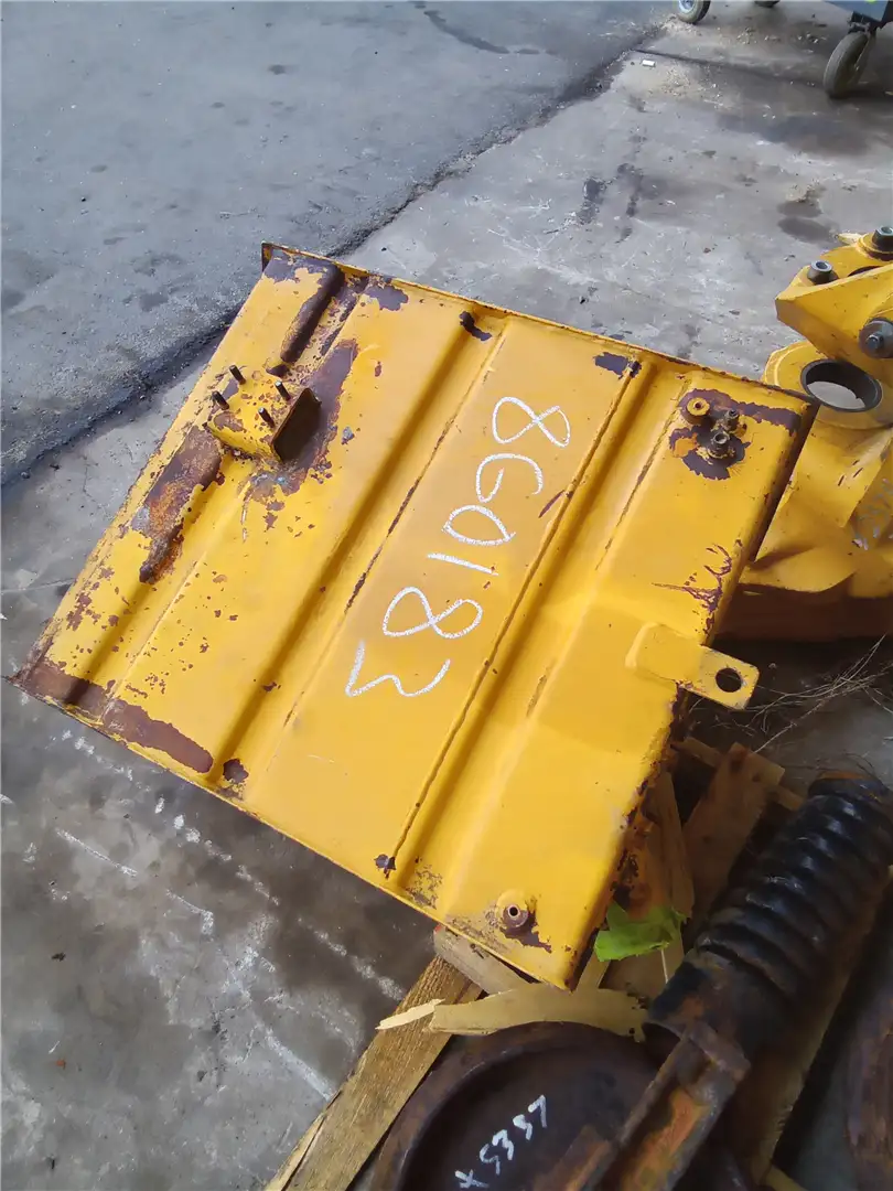 USED FUEL TANK image
