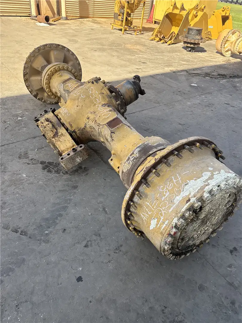 USED REAR AXLE image