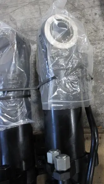 Complete Cylinder Arrangement With Tube And Rod Assemblies image 1