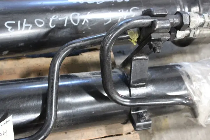 Boom Cylinder image 1