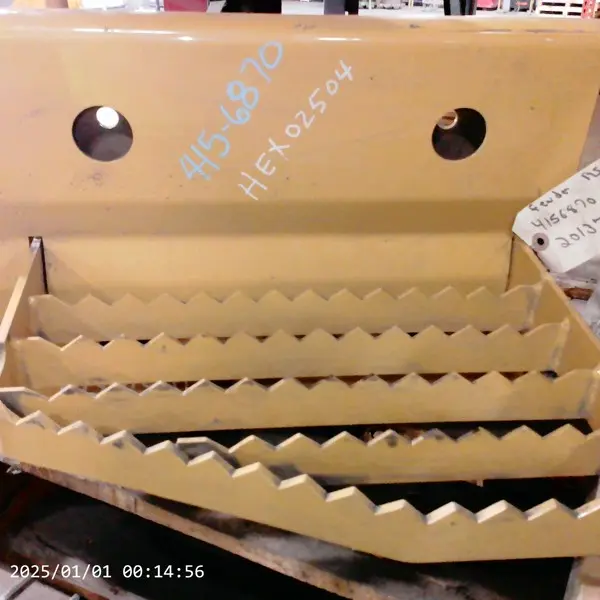 Fender With Operator Step image 1