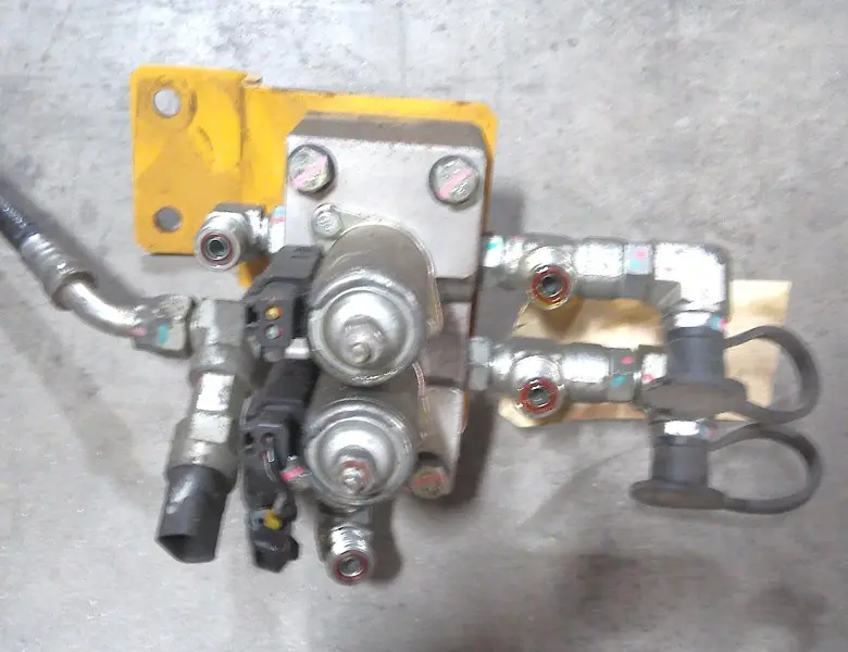 Solenoid Control Valve Manifold image 1