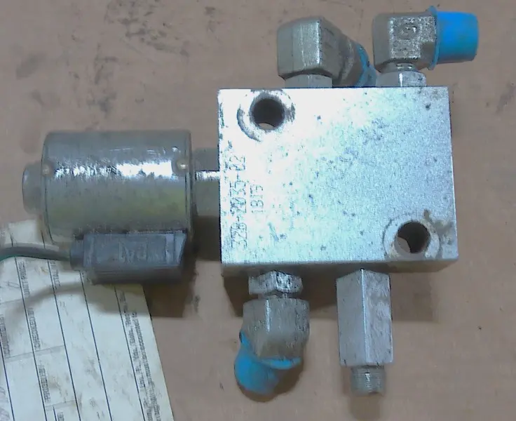 Valve GP Solenoid & Manifold 24V image 1