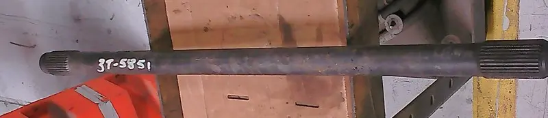 Axle Shaft (final Drive)(center) image 1