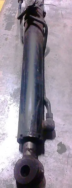 Complete Tilt Cyl Arrangement With Tube And Rod Assemblies image 1