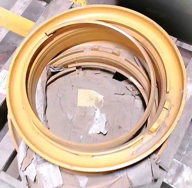 Flange Assembly (3X25)(3 Piece Wheel) image 1