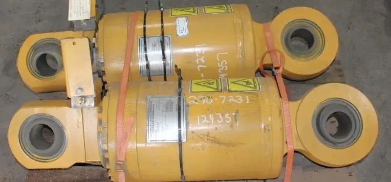 Rebuilt Cylinder Arrangement With Tube And Rod Assemblies image 1