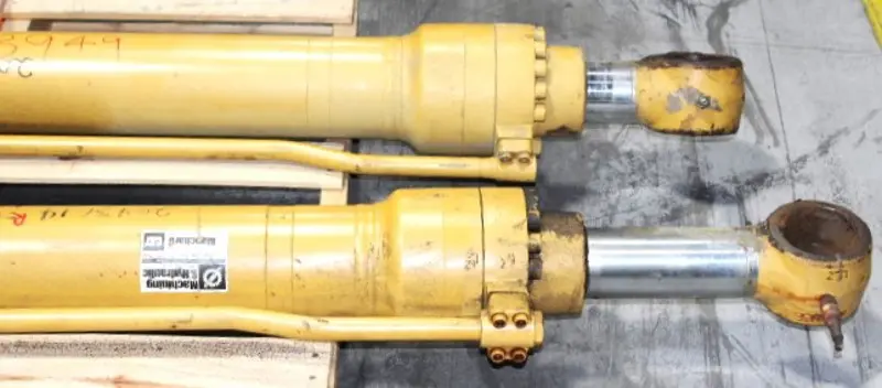 Complete Cylinder Arrangement With Tube And Rod Assemblies image 1