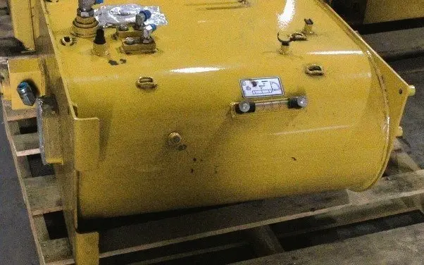 Hydraulic Tank & Filter GP image 1