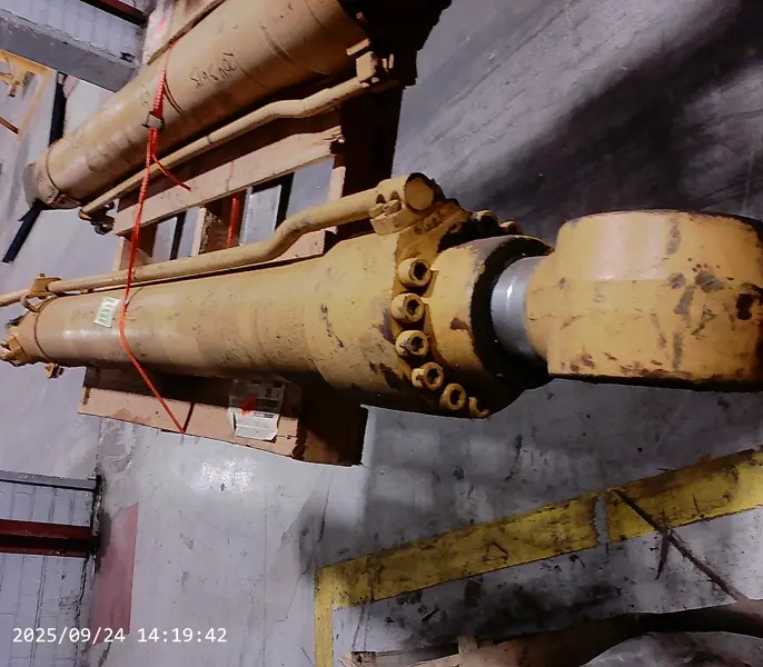 Stick Cylinder With Eye Connection ON Both Ends IN Stick image 1
