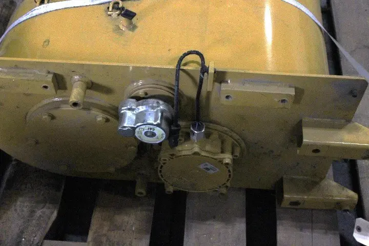 Hydraulic Tank & Filter GP image 1