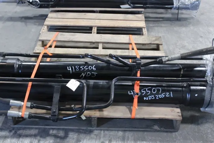 Hydraulic Cylinder Arrangement With Tube And Rod Assemblies image 1