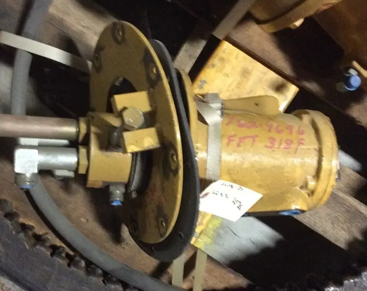 Excavator Rotation Swivel image 1