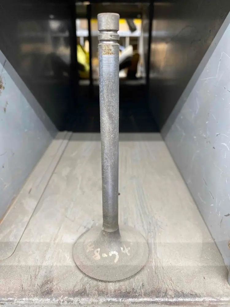 Valve-exh image 1