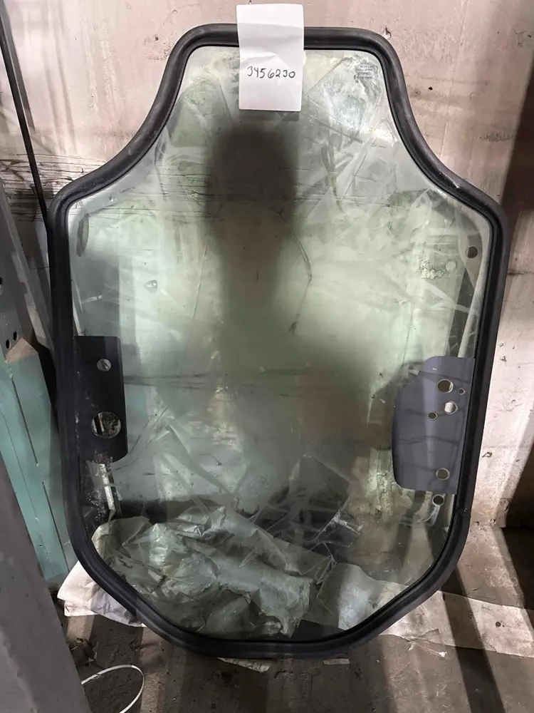 Glass-door image 1