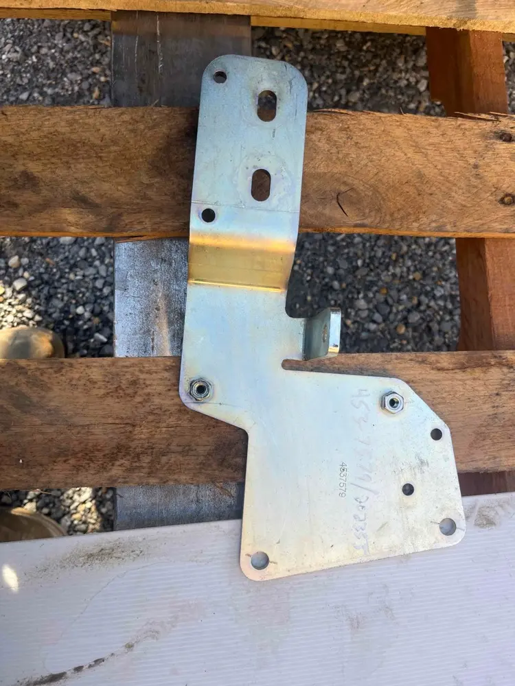 Bracket AS image 1