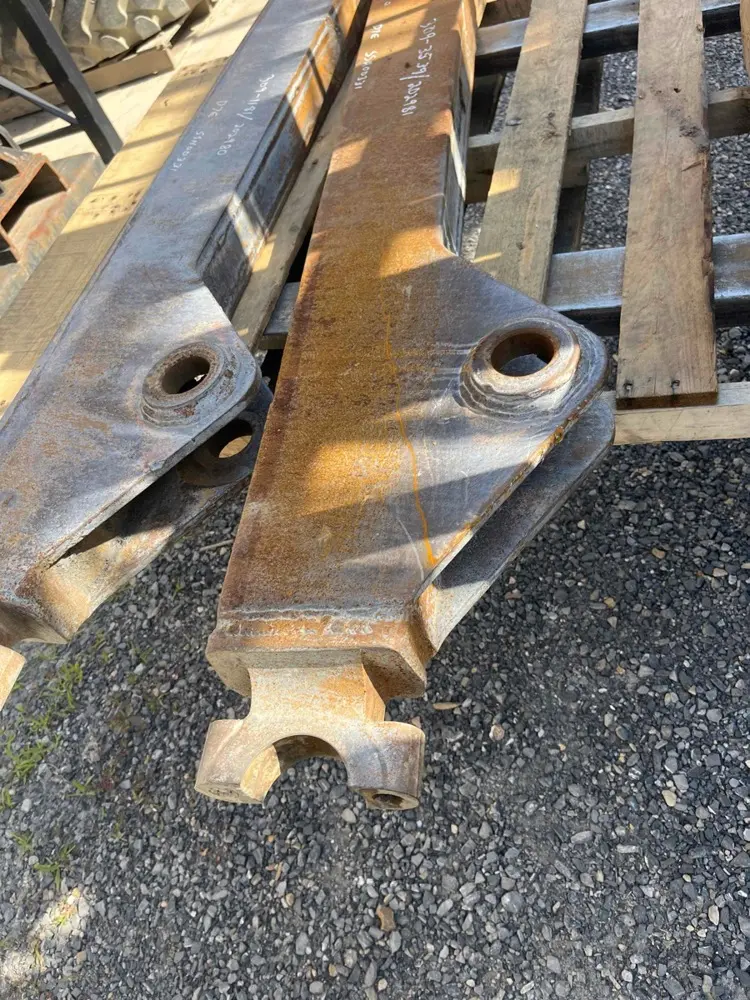 Arm AS. (lh) image 1
