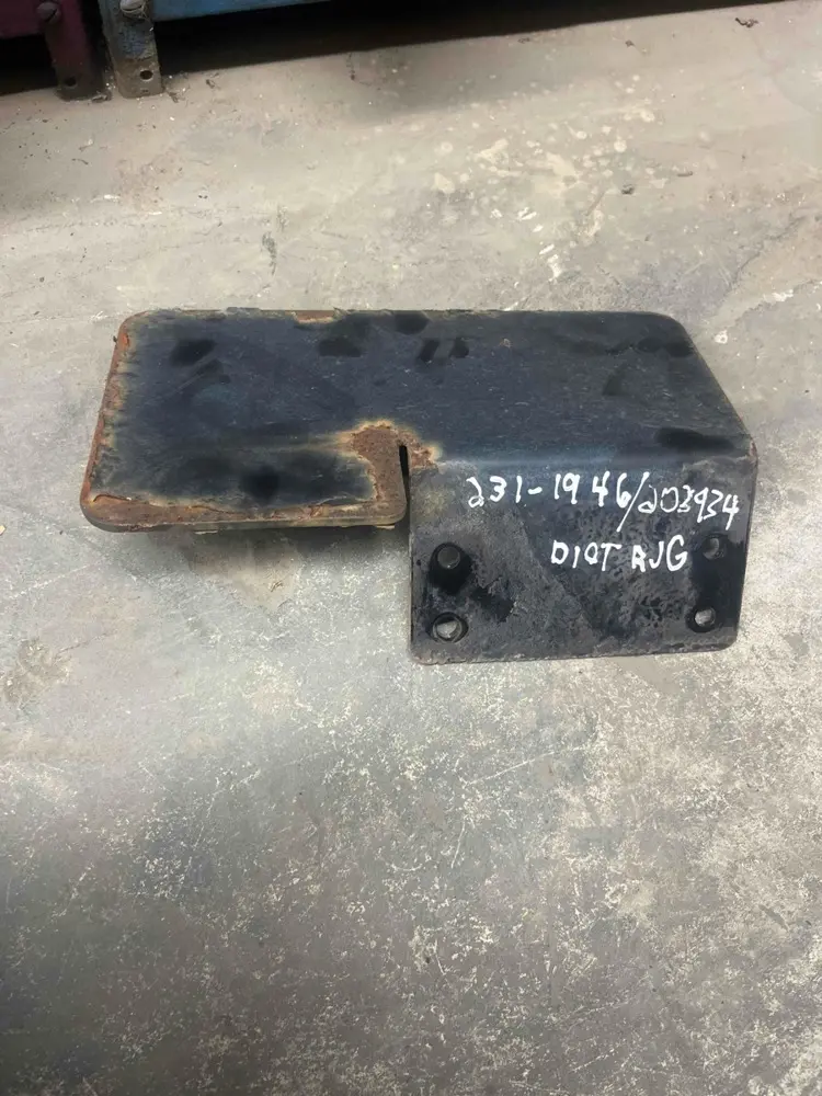 Bracket image 1