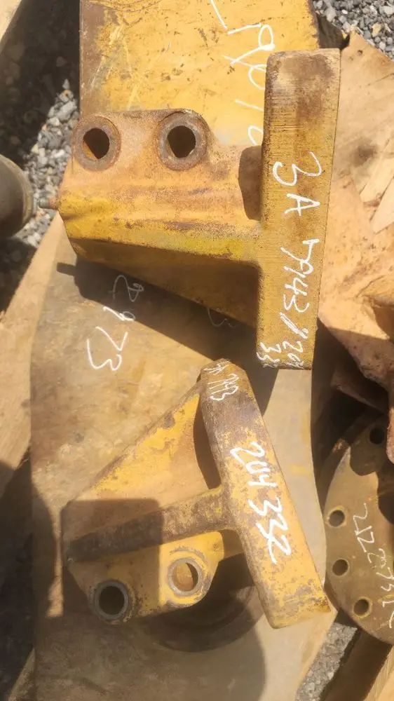 Bracket image 1