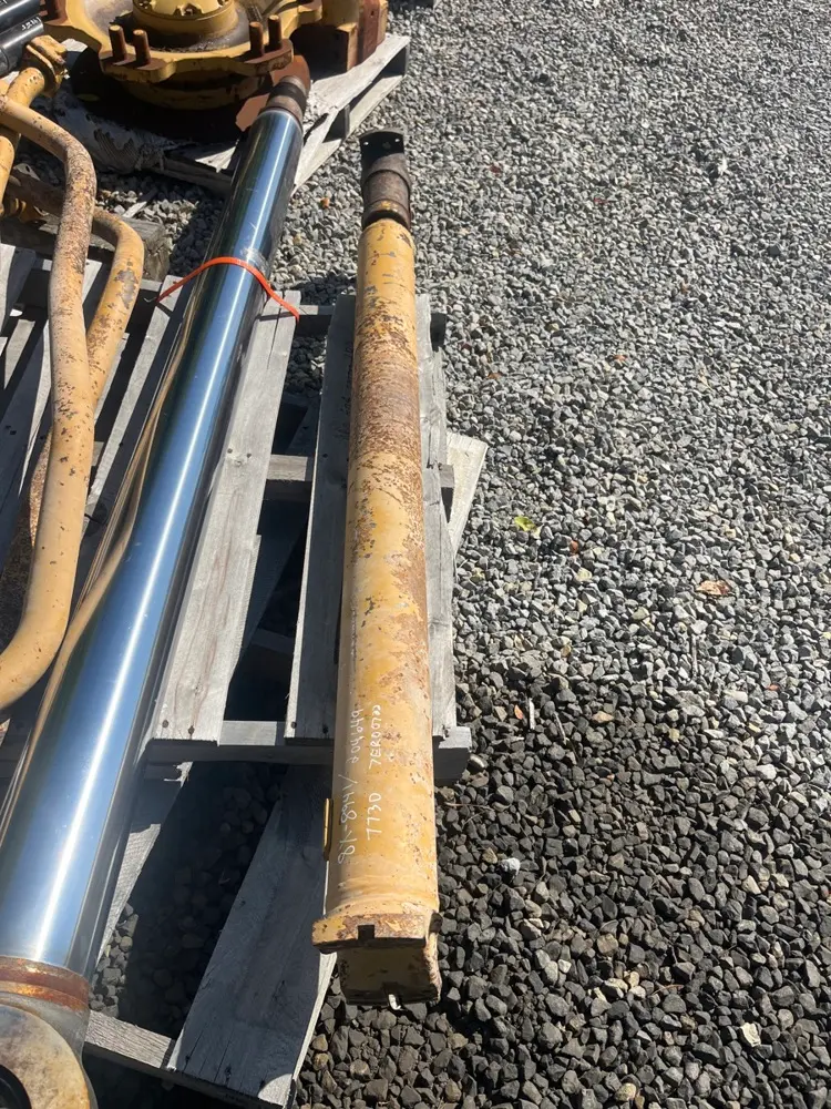 Tube & Yoke image 1