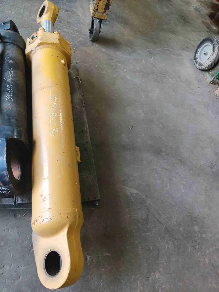 Cylinder G image 1