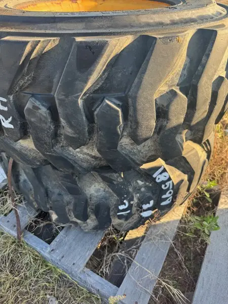 RH Tire & Rim image 1