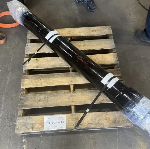 Boom Cylinder image 1