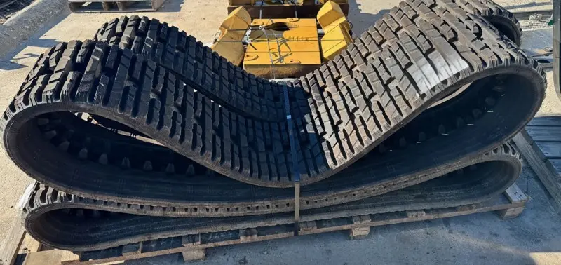 Rubber Tracks-bar image 1