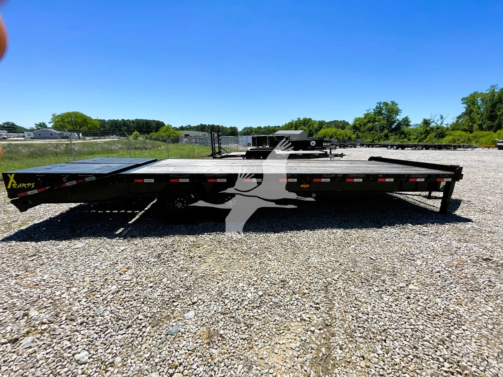 Nexhaul 15K102X25 Deckover Trailer image 1