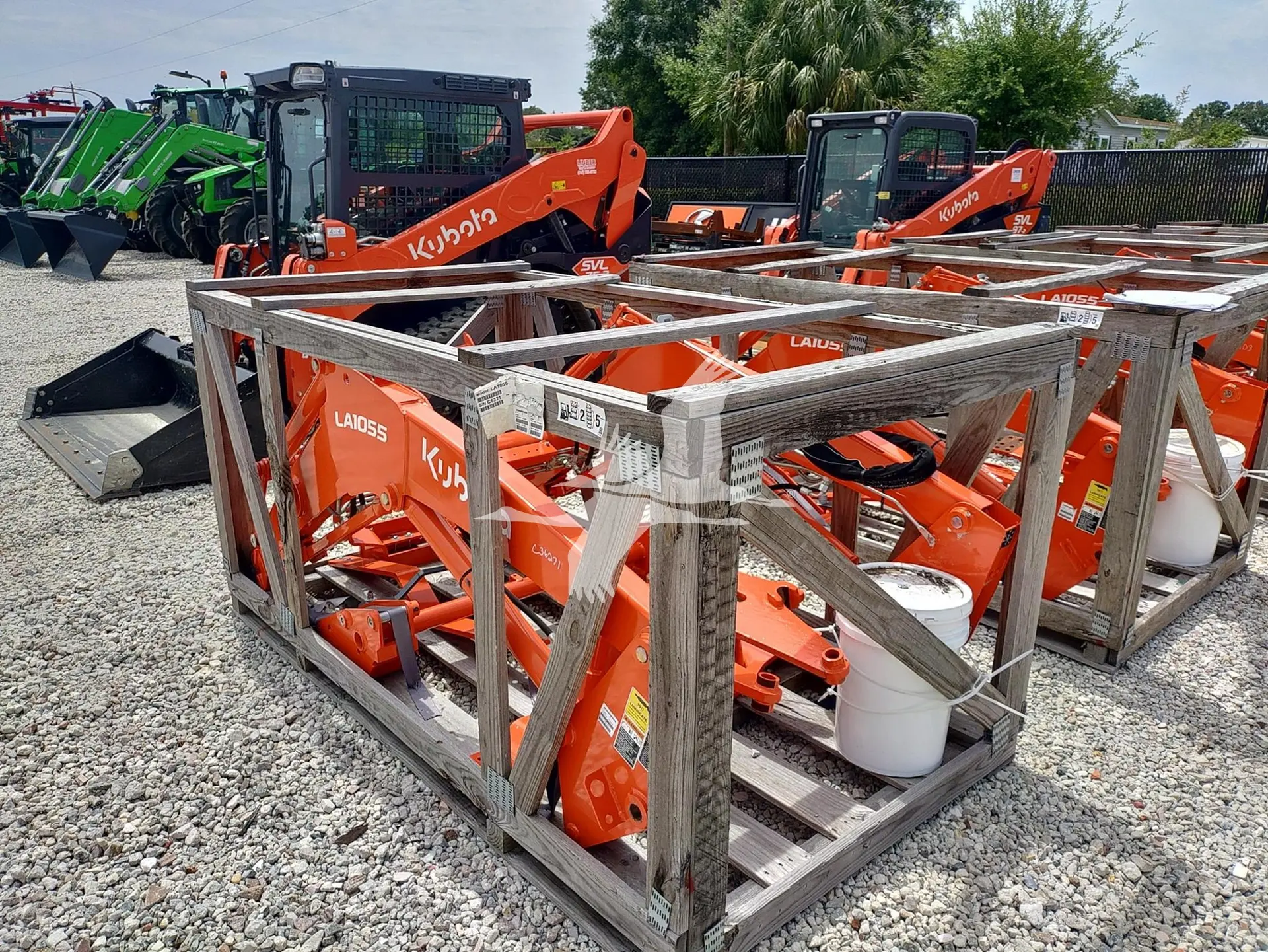 Kubota LA1055 Front End Loader image 1