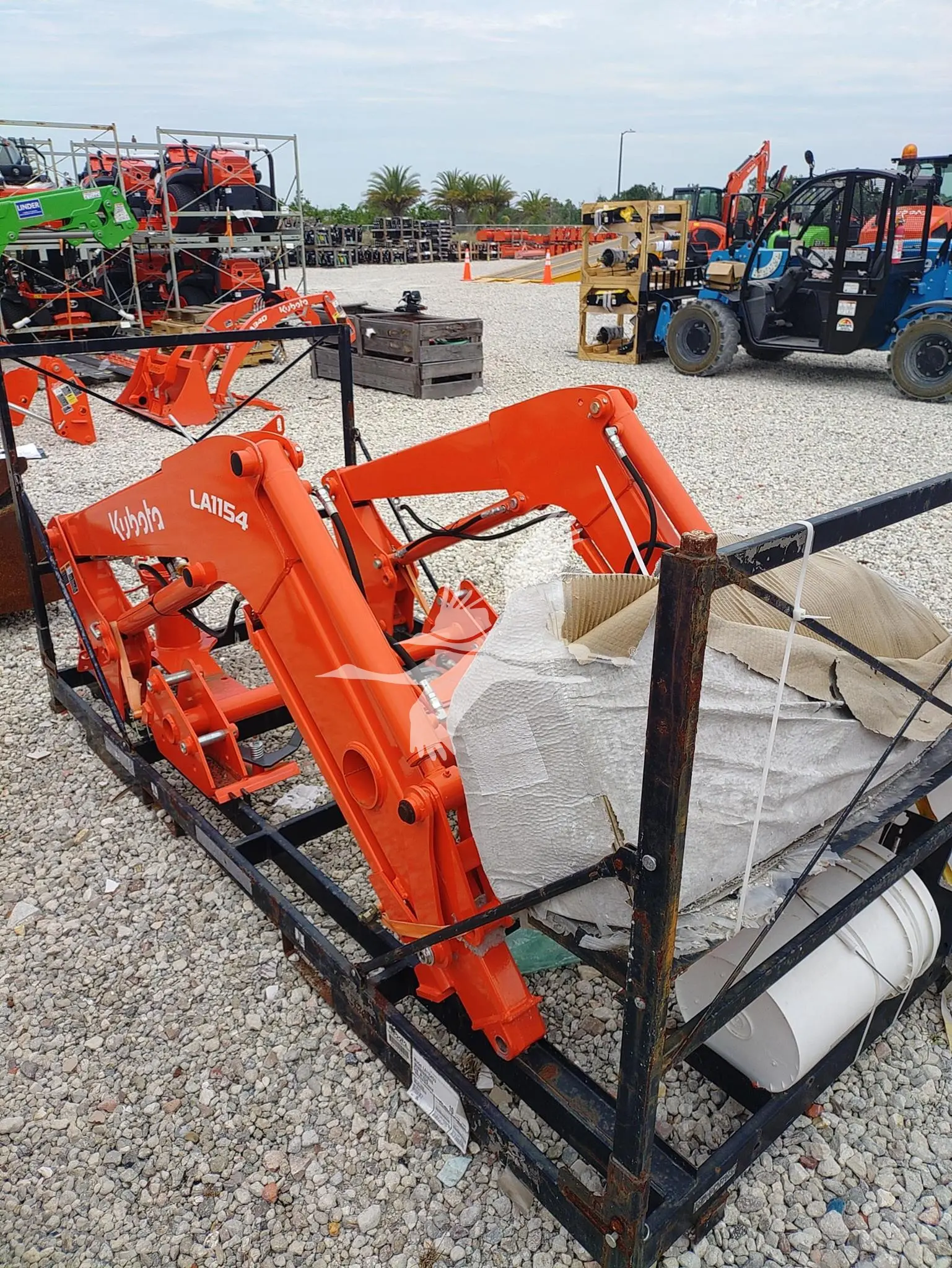 Kubota LA1154SU Front End Loader image 1