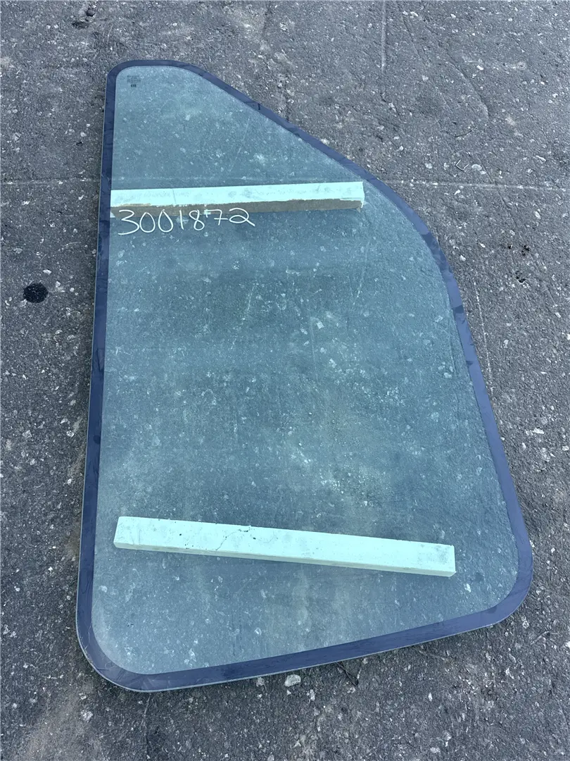 NEW LH GLASS image 1