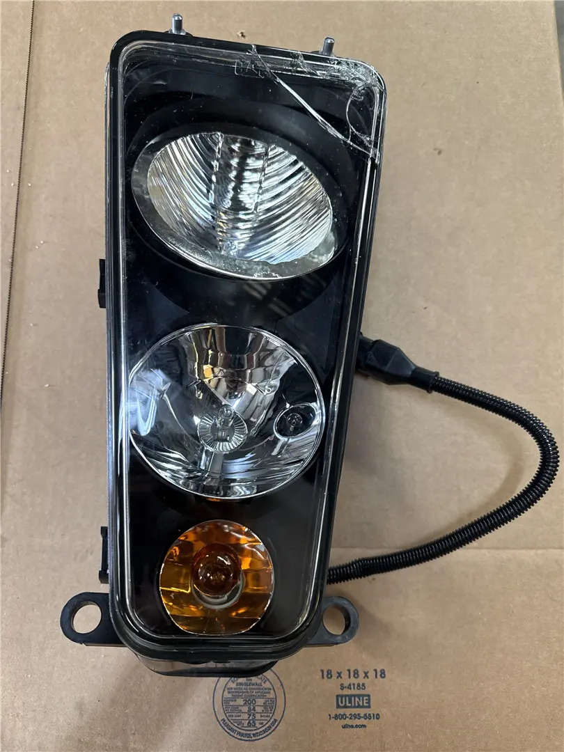 NEW RH LAMP image 1