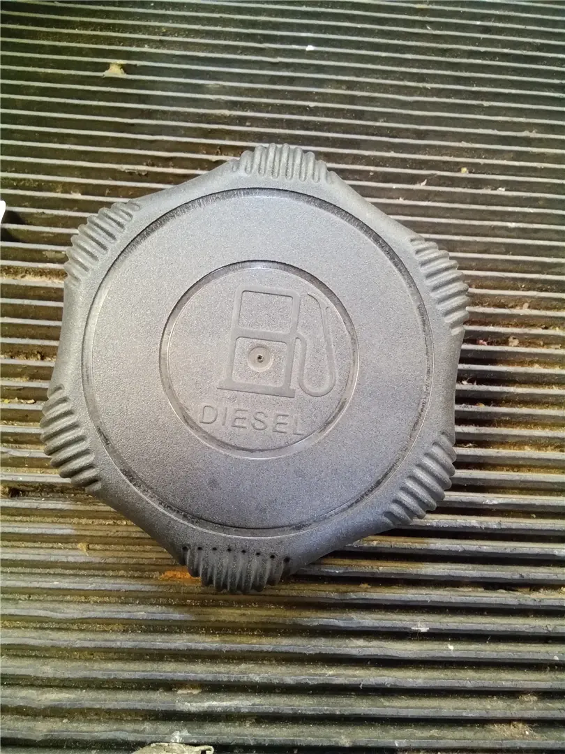 NEW FILLER CAP image 1