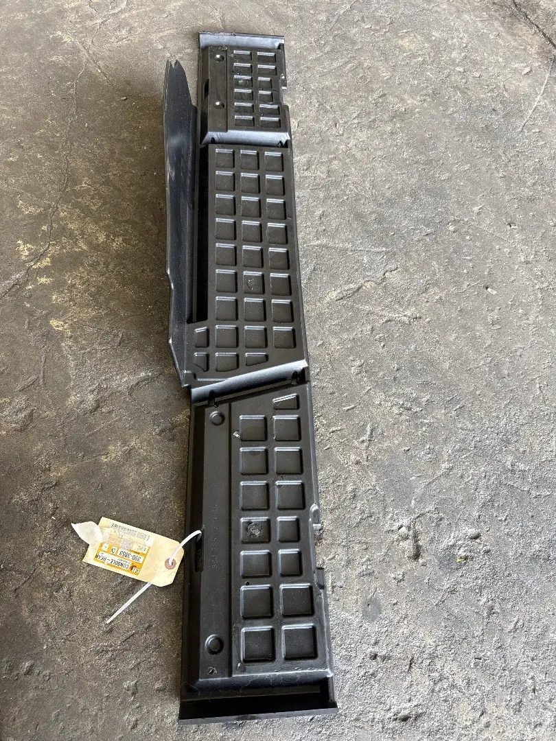 NEW REAR CONSOLE image 1