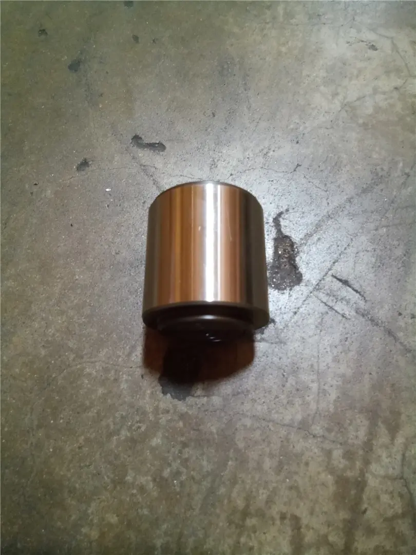NEW PISTON image 1