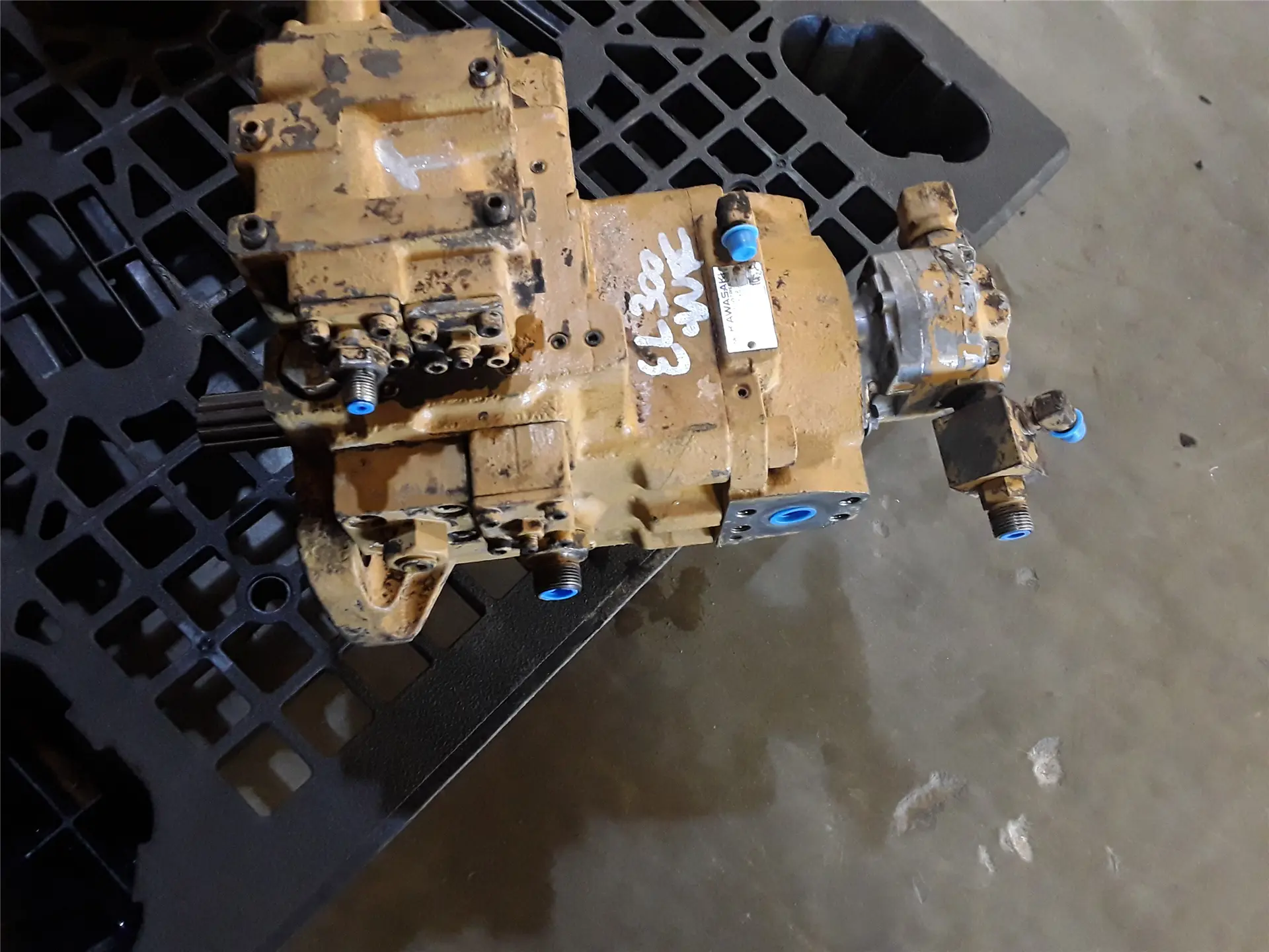 USED SWING PUMP image 1