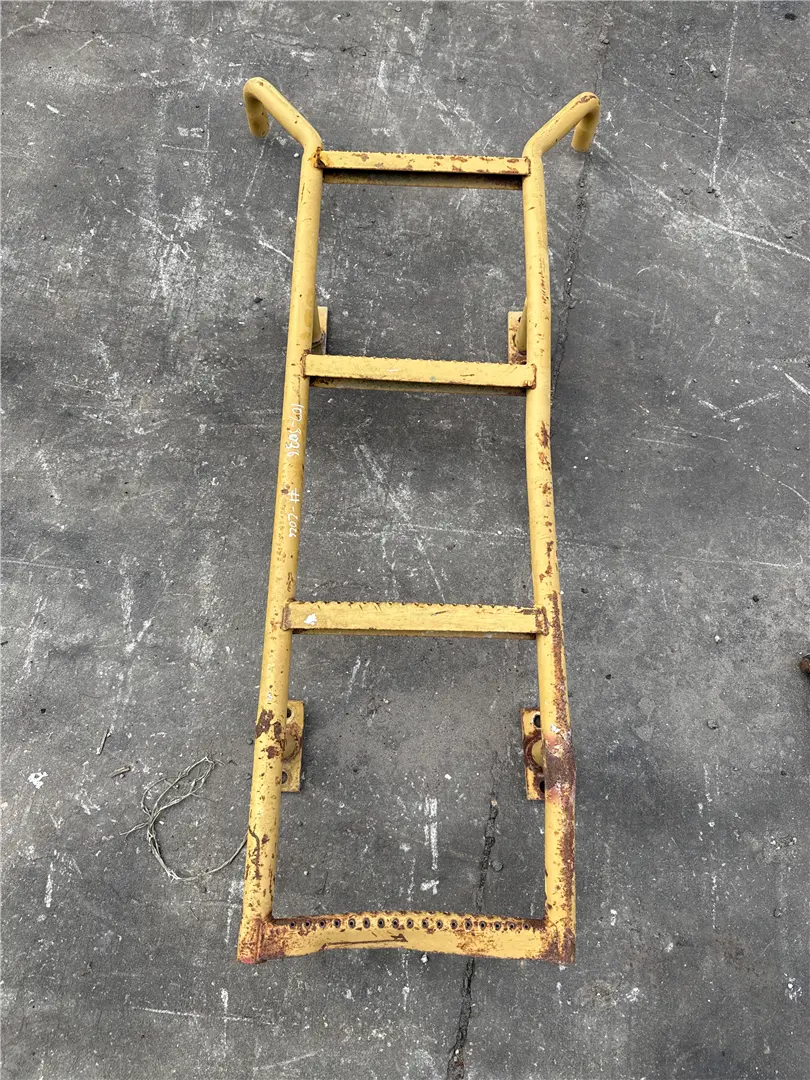 USED LADDER GP image 1