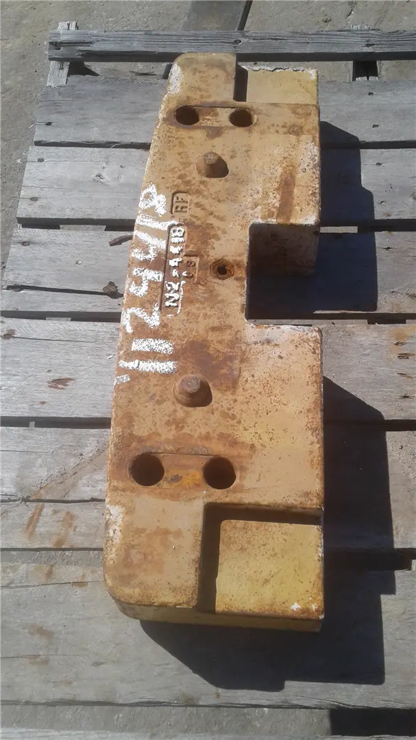 USED COUNTERWEIGHT image 1