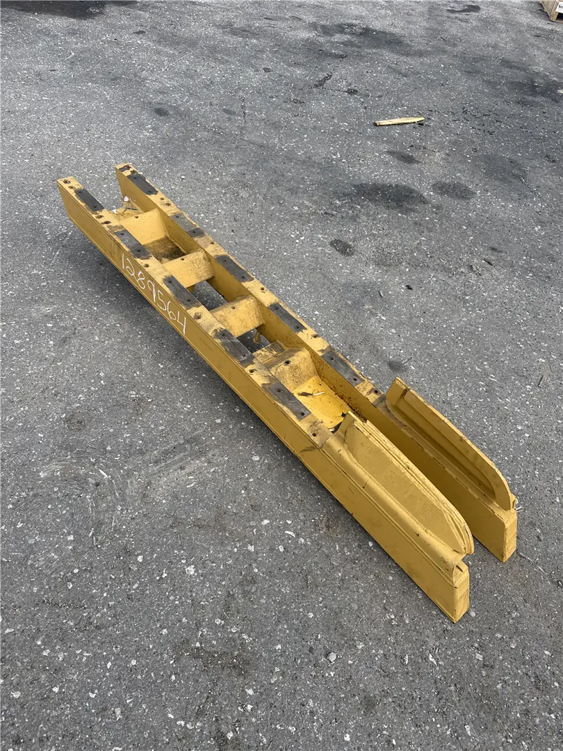 USED LH FRAME AS image 1